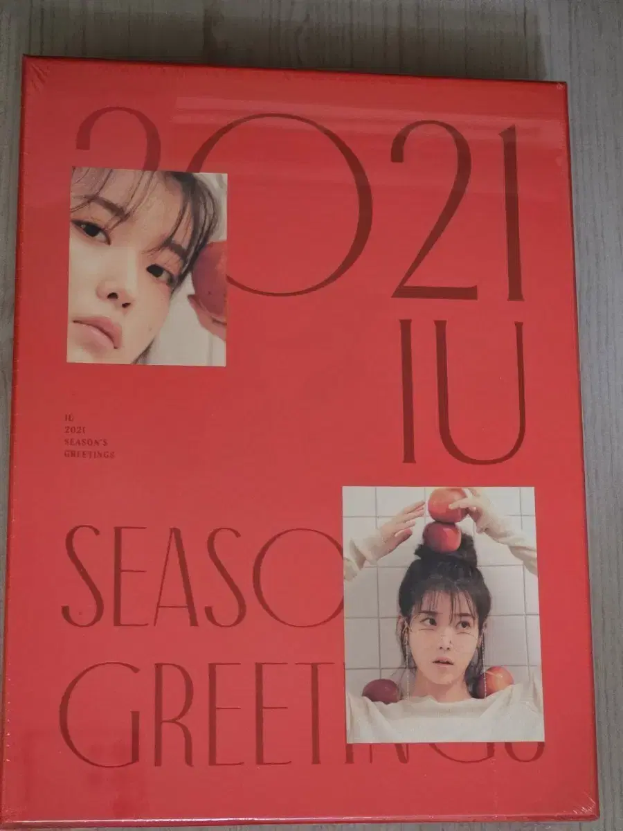 [新品.未開封]IU 2016 シーズングリーティング 新品.未開封]IU 2016 シーズングリーティング（IU 2019 シーズン